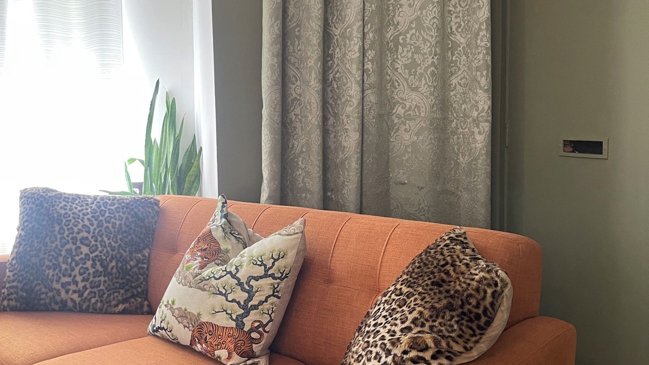 Photo of Livingroom in Mid-Wilshire