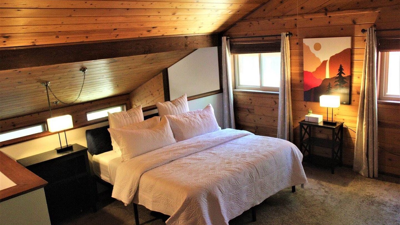 Photo of Bedroom in Pine Mountain Club