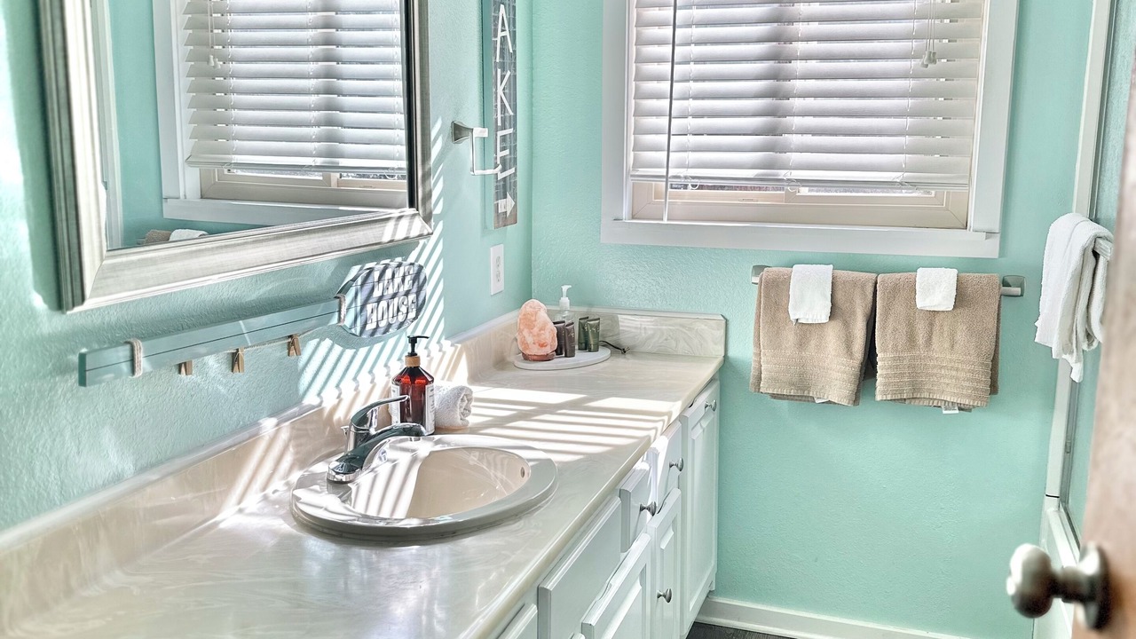 Photo of Bathroom in Pine Mountain Club