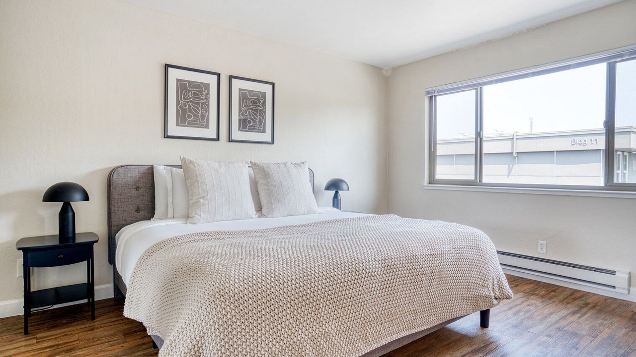 Photo of Bedroom in Mountain View