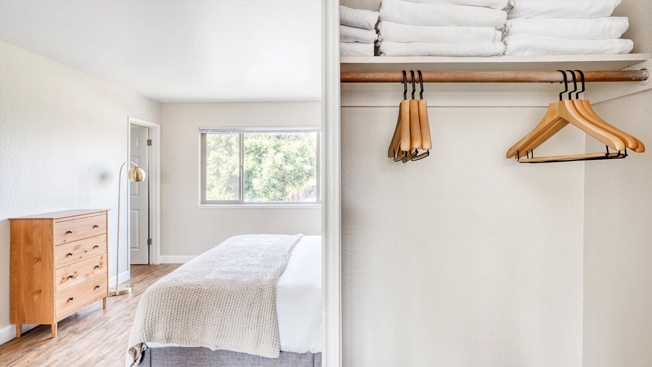 Photo of Bedroom in Mountain View