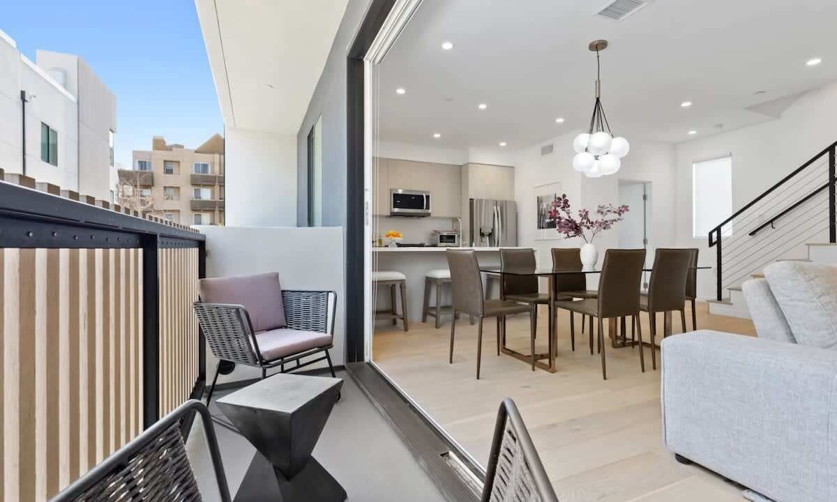 Photo of Patio Balcony in Hollywood