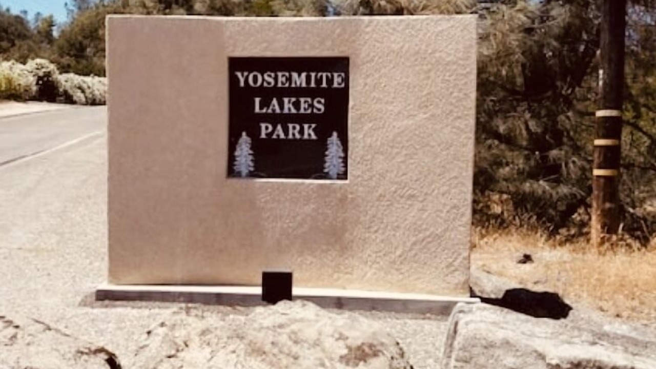 Photo of Outdoor in Yosemite Lakes