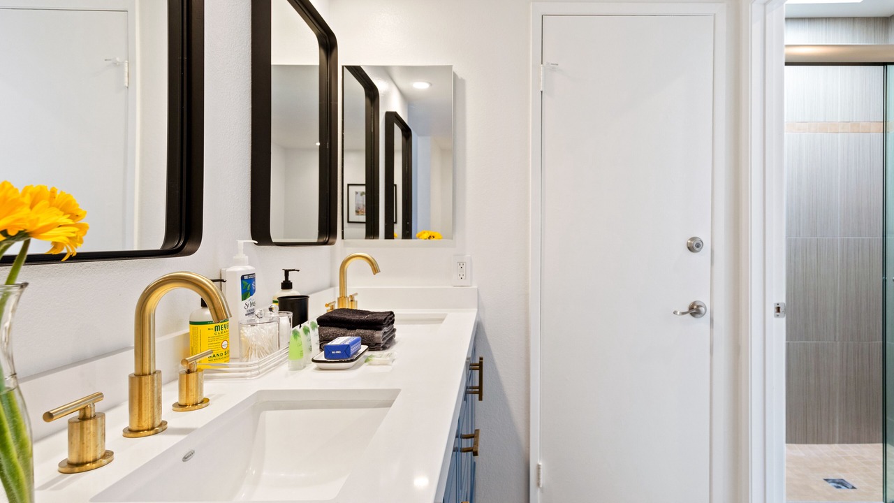 Photo of Bathroom in Indian Canyon