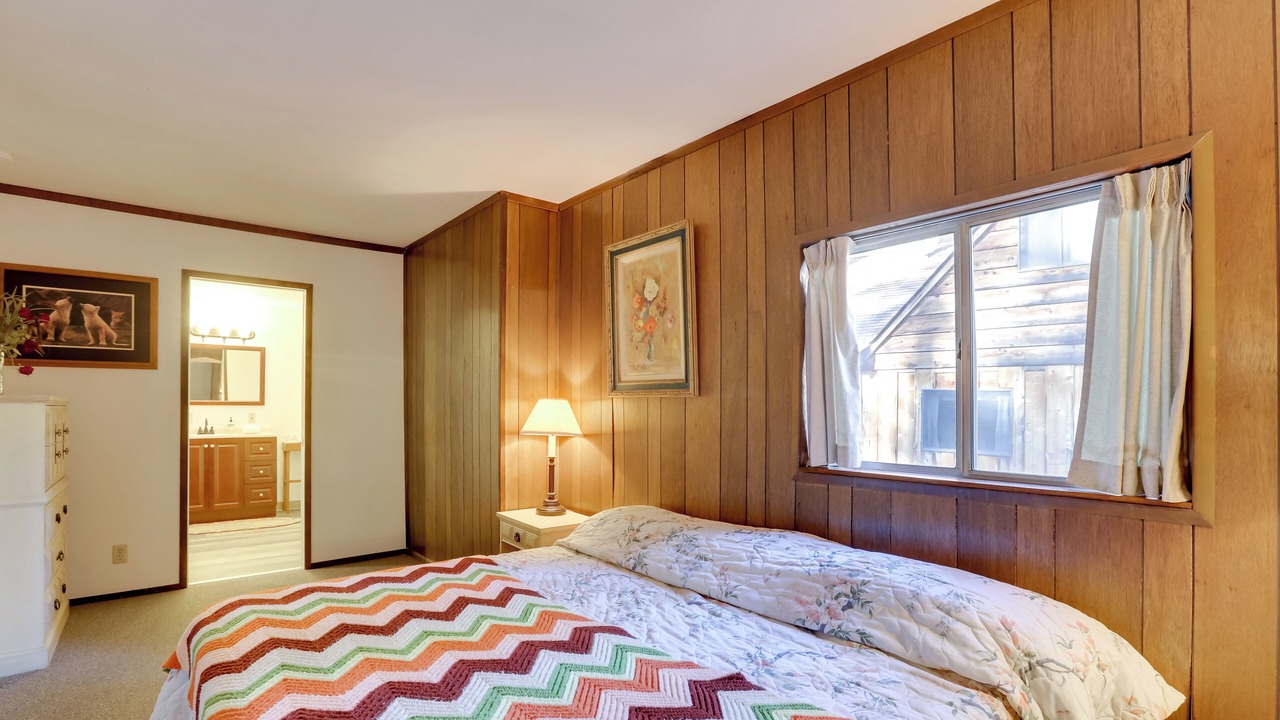 Photo of Bedroom in Plumas Eureka Estates