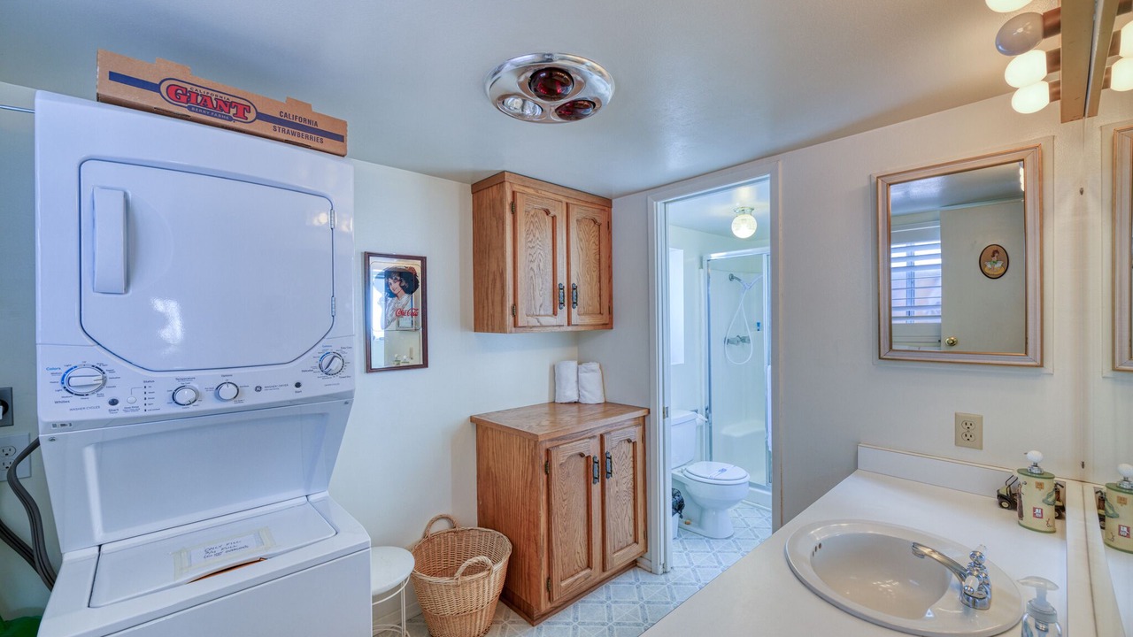 Photo of Bedroom in Avalon