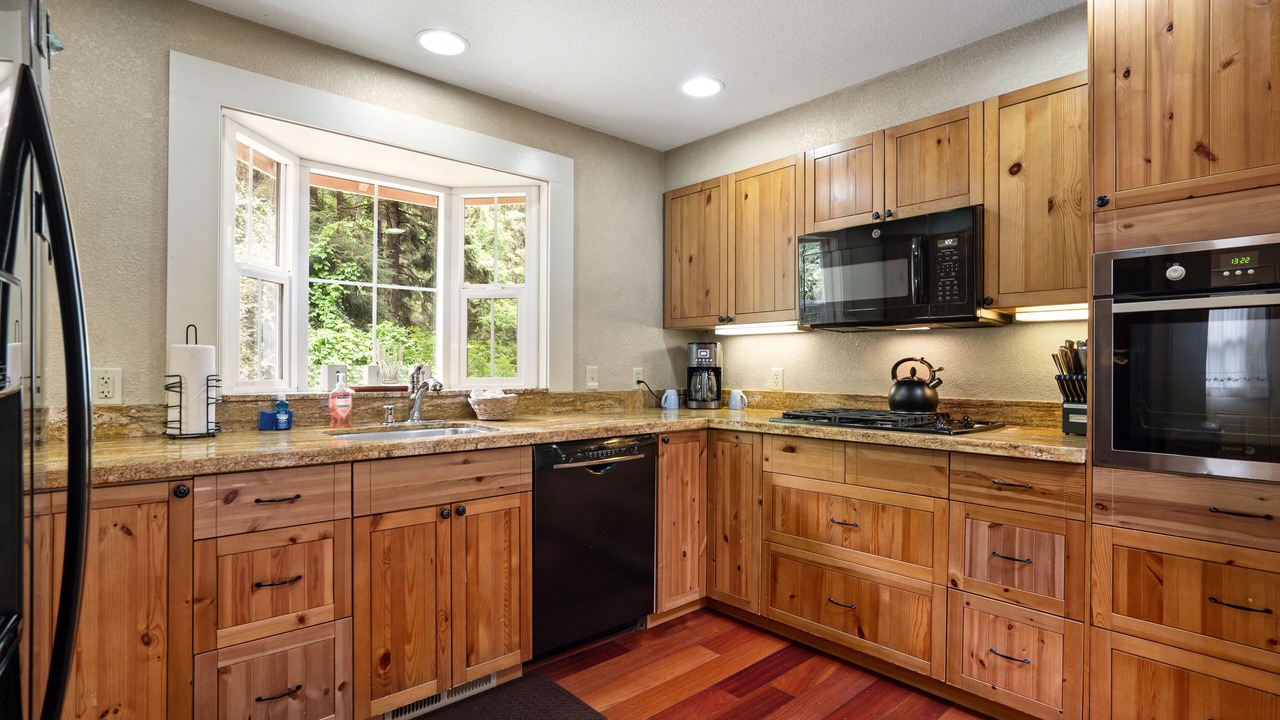Photo of Kitchen in Orick