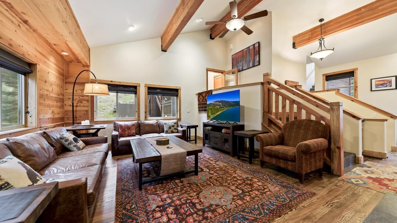 Photo of Livingroom in Truckee