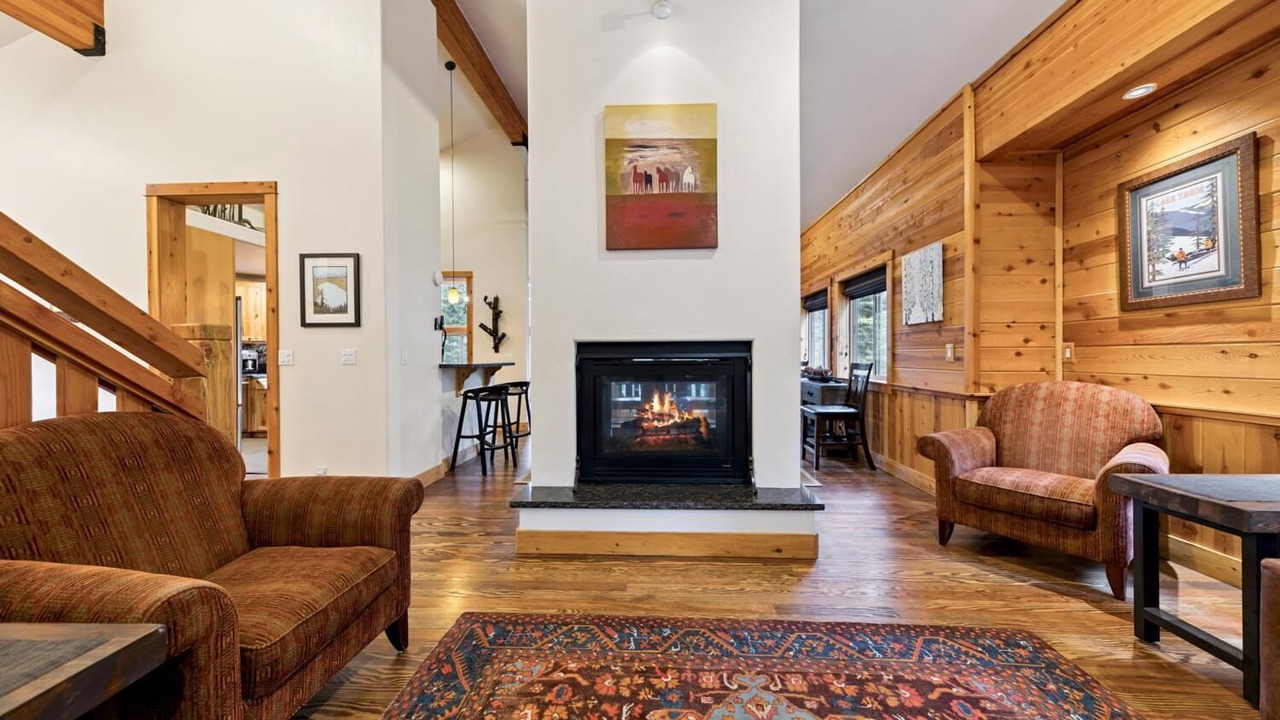 Photo of Livingroom in Truckee