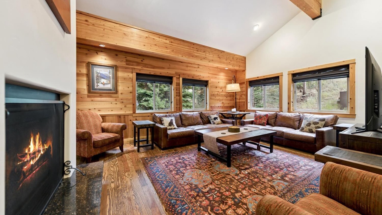 Photo of Livingroom in Truckee