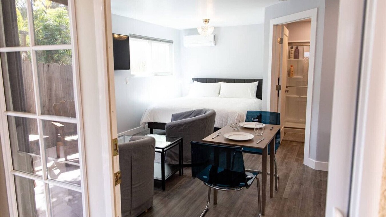 Photo of Bedroom in Bay Park