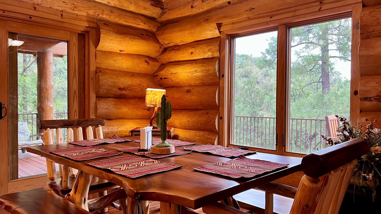 Photo of Livingroom in Highland Pines