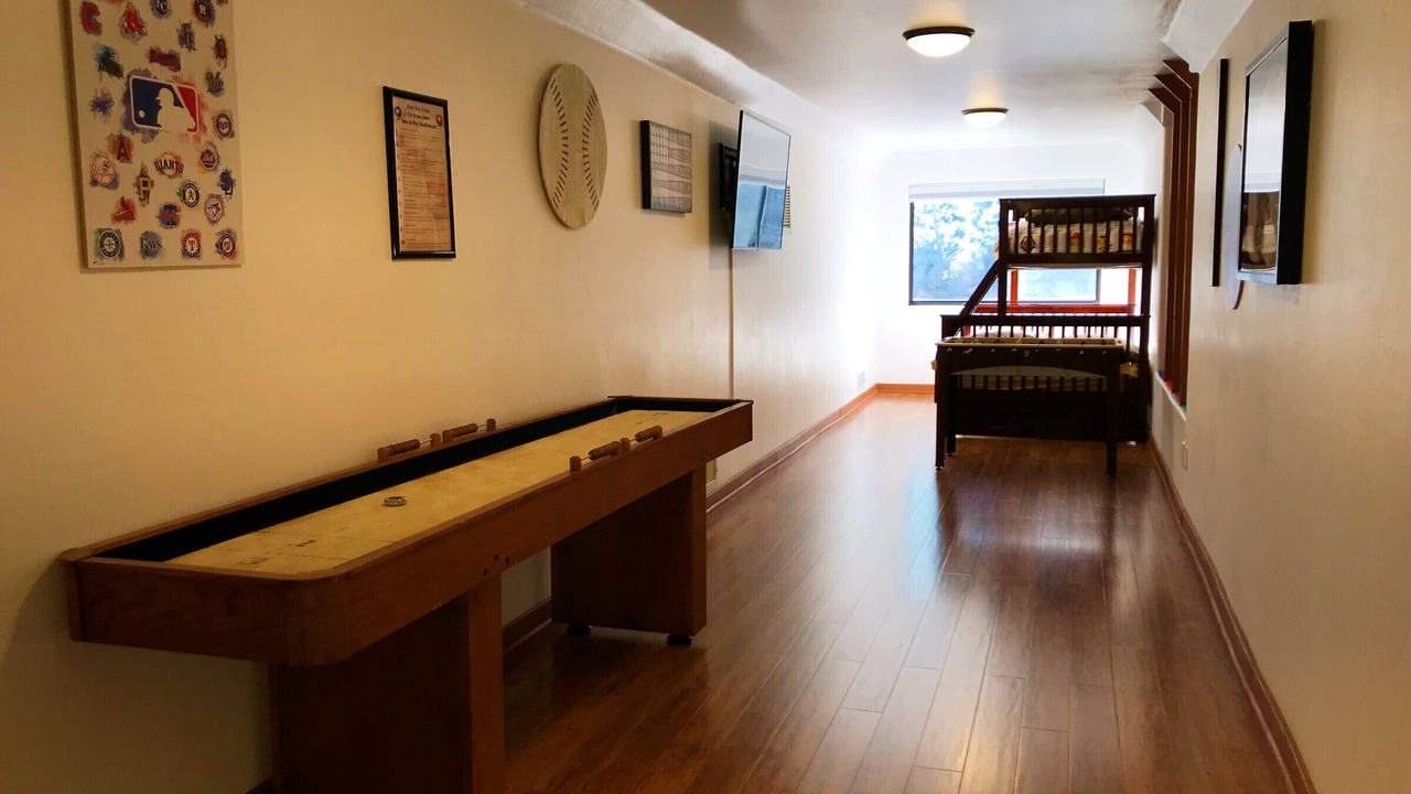Photo of Bedroom in Highland Pines