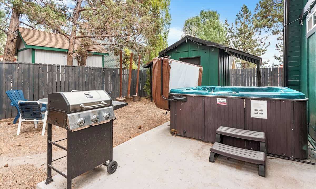 Photo of Patio Balcony in Big Bear City