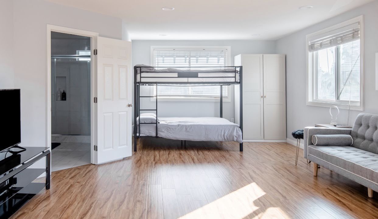 Photo of Bedroom in Mid Central