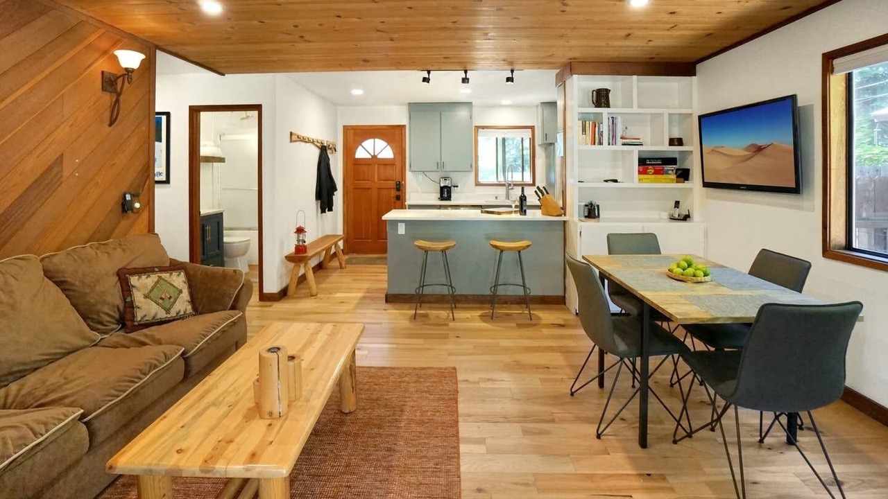 Photo of Livingroom in Sunnyside