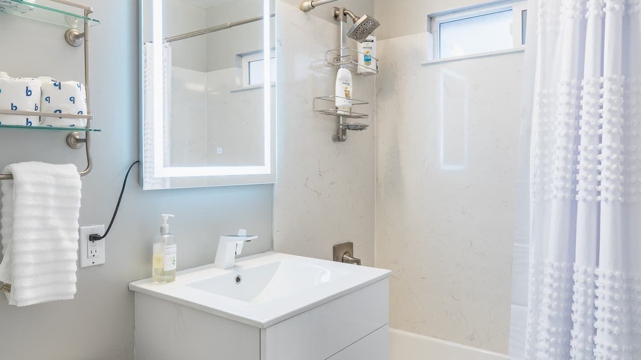 Photo of Bathroom in Mountain View
