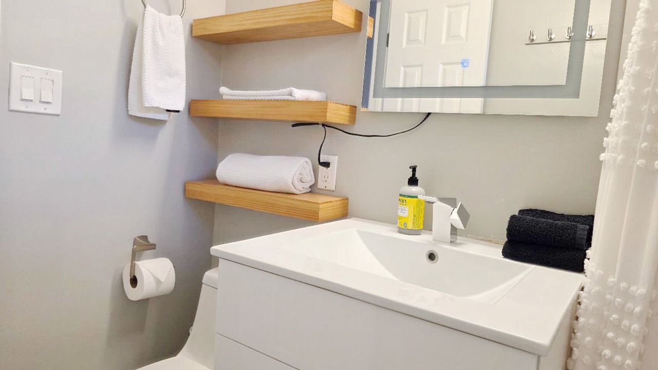 Photo of Bathroom in Mountain View