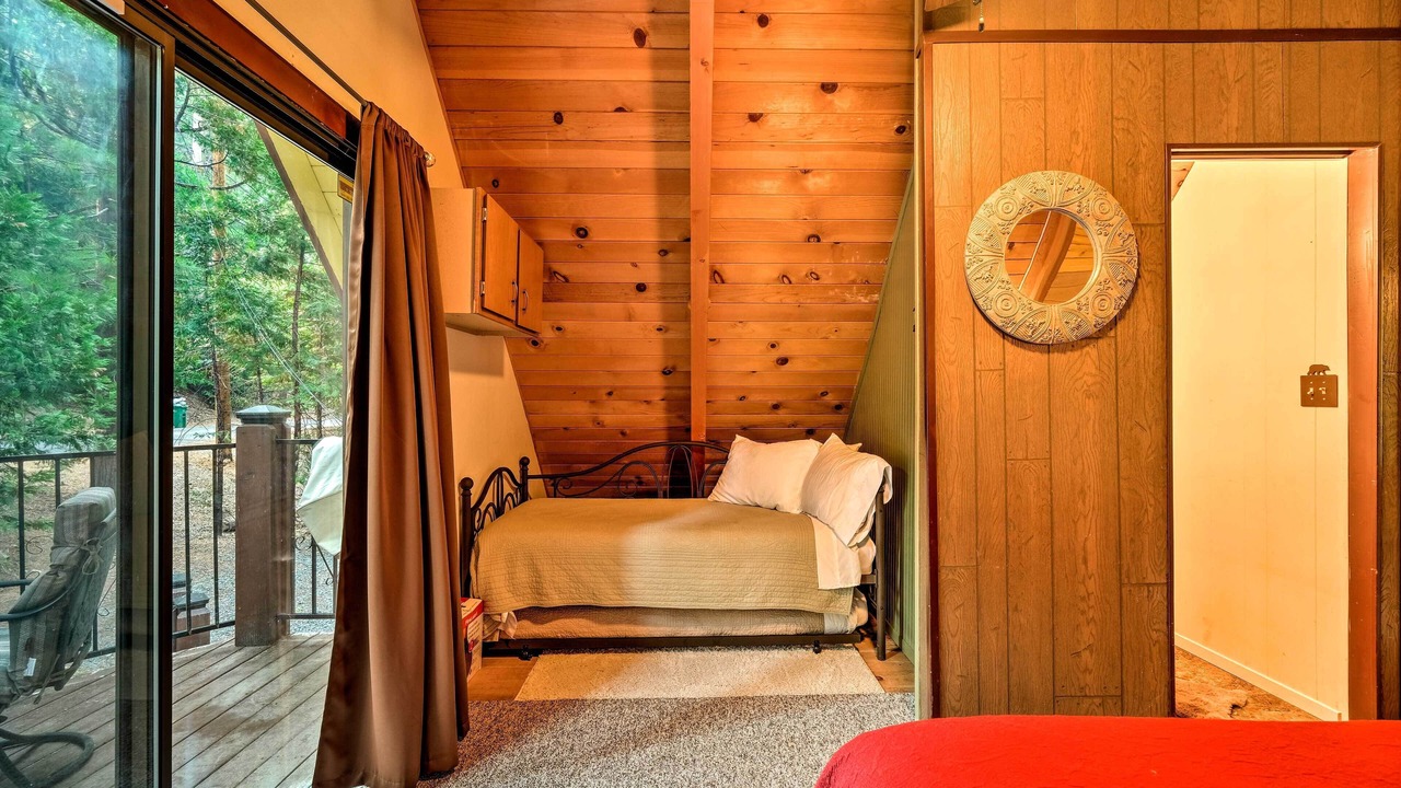 Photo of Bedroom in Twain Harte
