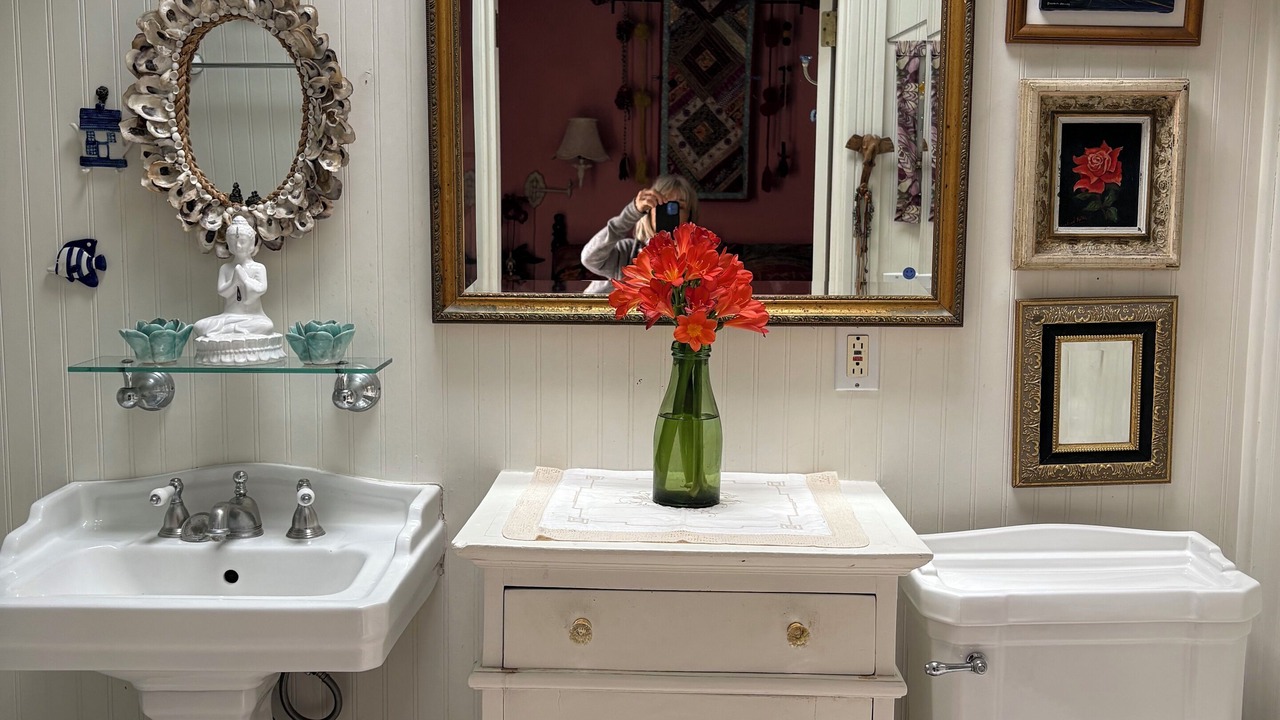 Photo of Bathroom in Laguna Beach