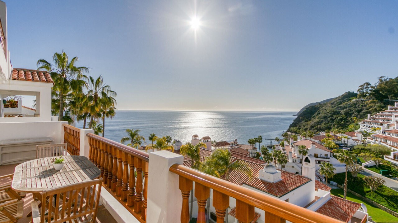 Photo of Patio Balcony in Avalon