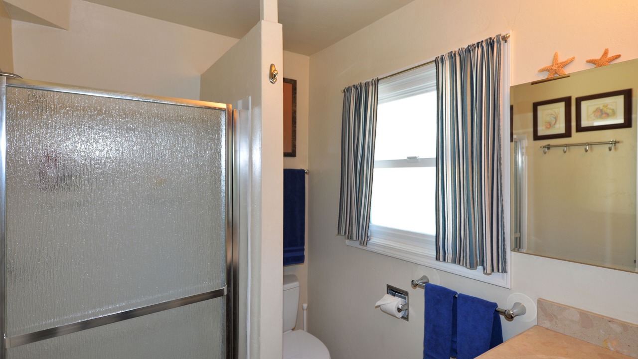 Photo of Bathroom in Avalon