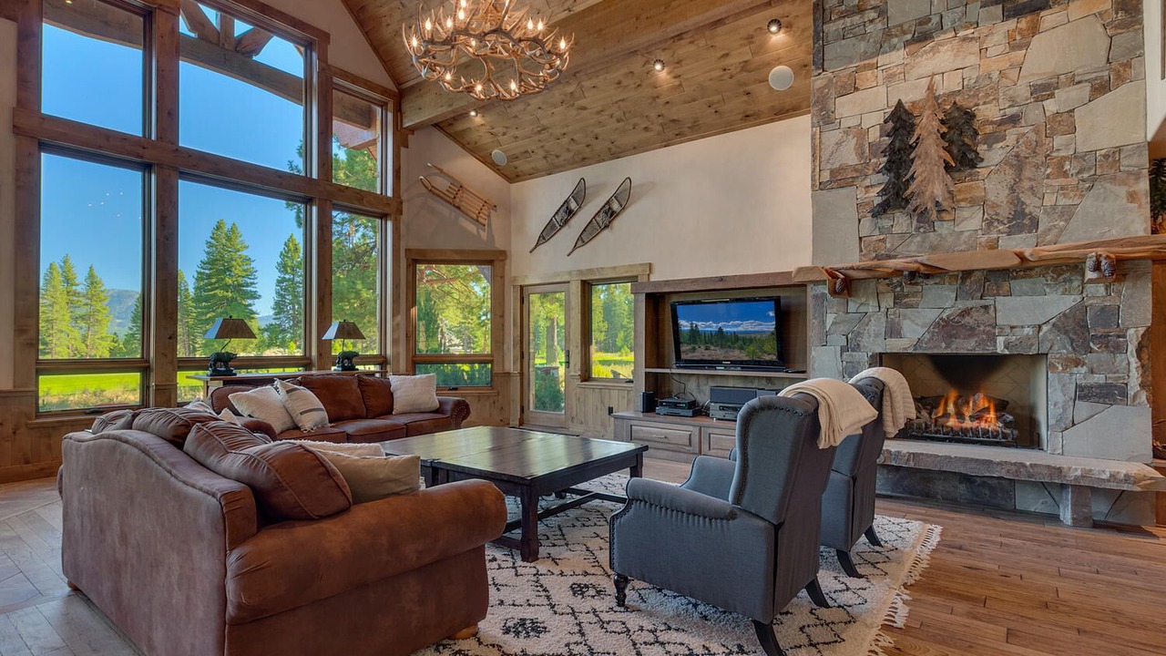 Photo of Livingroom in Truckee