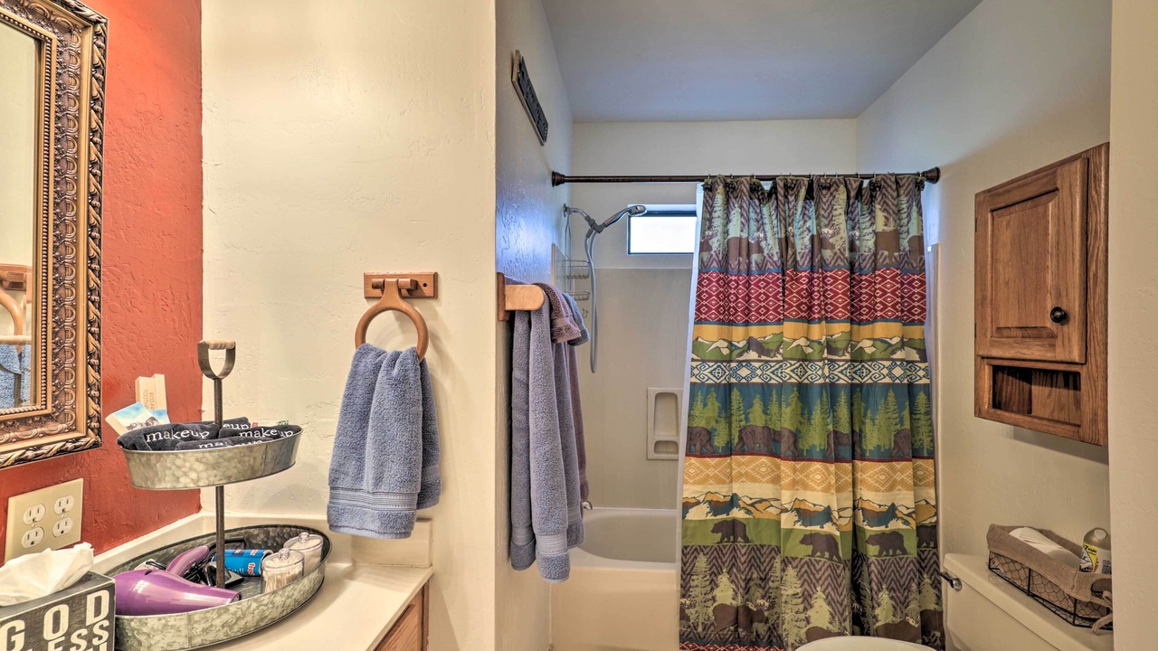Photo of Bathroom in Oak Knoll Village