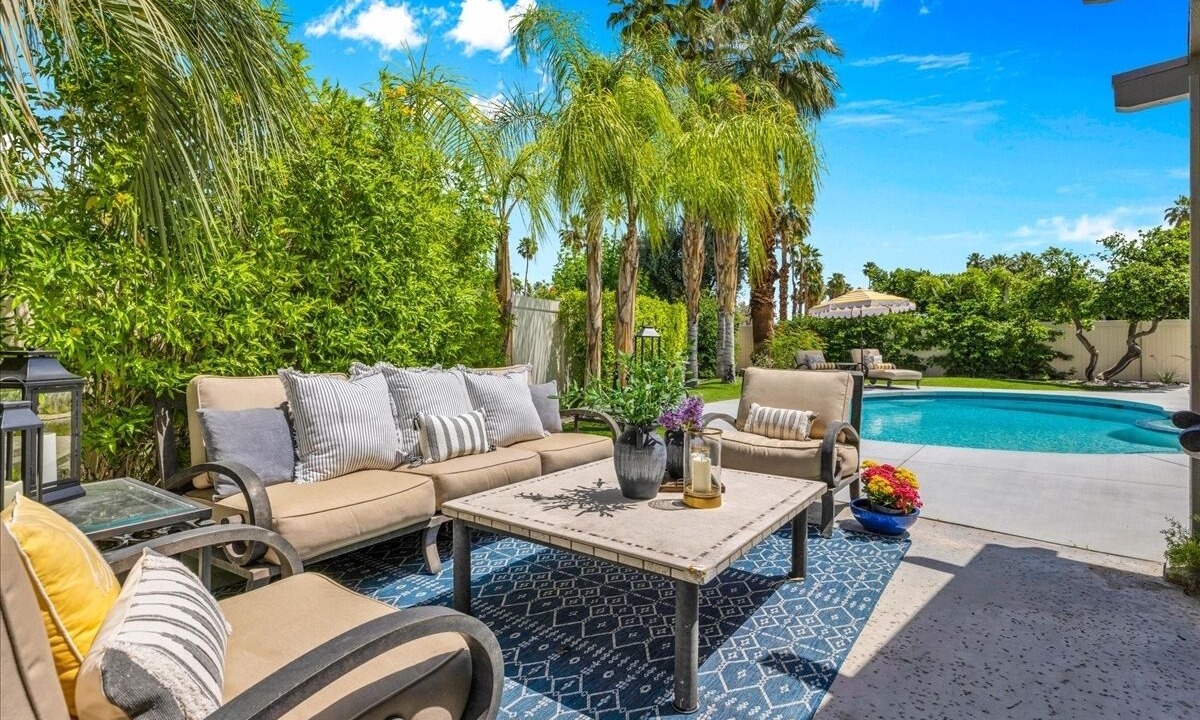 Photo of Patio Balcony in Araby
