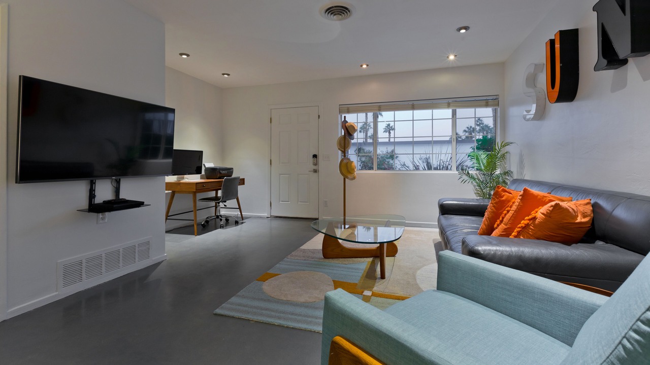 Photo of Livingroom in Palm Desert