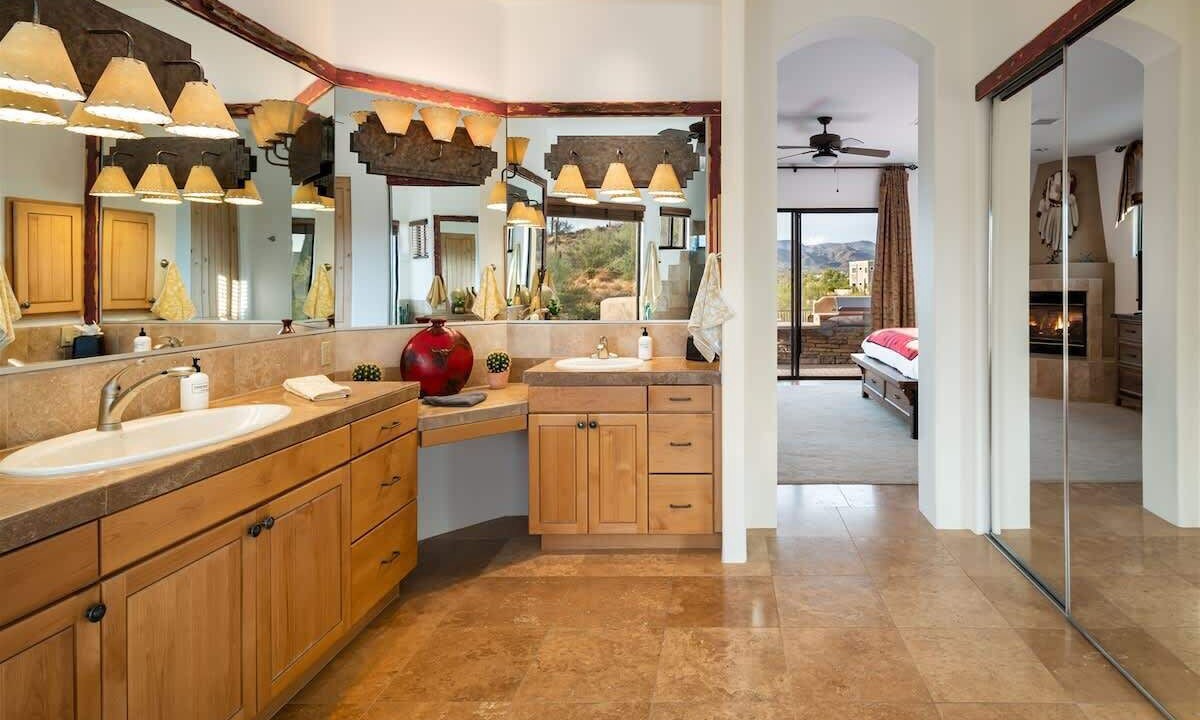Photo of Bathroom in Miramonte
