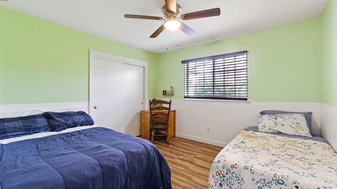 Photo of Bedroom in Yosemite Lakes