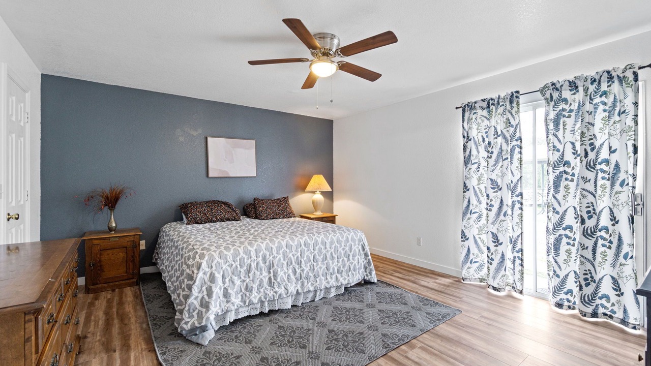 Photo of Bedroom in Yosemite Lakes