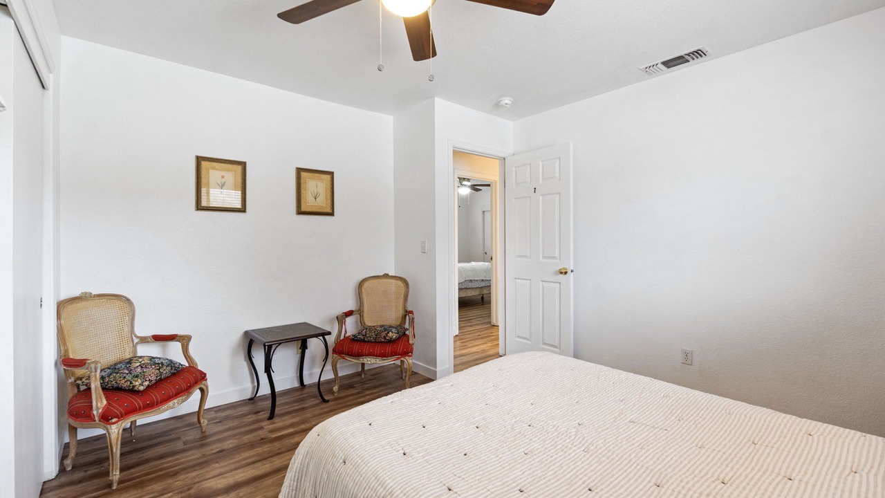 Photo of Bedroom in Yosemite Lakes