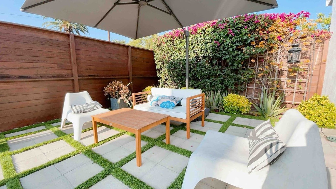 Photo of Patio Balcony in North Hollywood