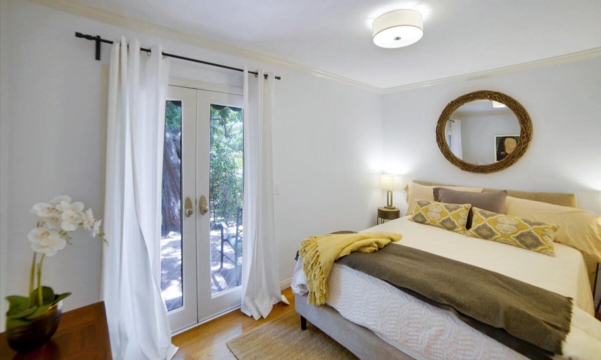 Photo of Bedroom in Rossmoyne