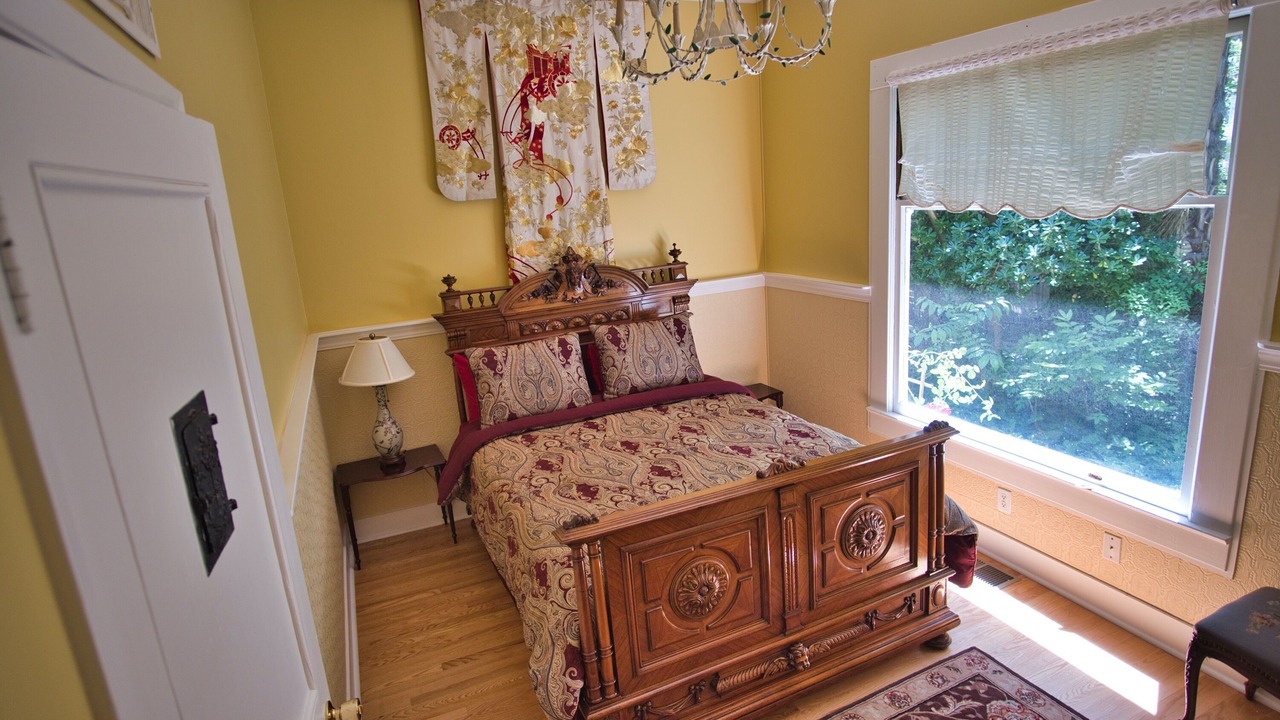 Photo of Bedroom in Calistoga