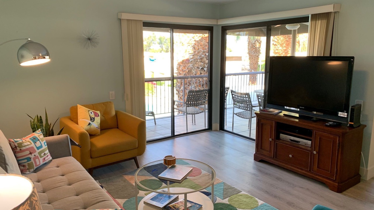 Photo of Livingroom in Palm Desert