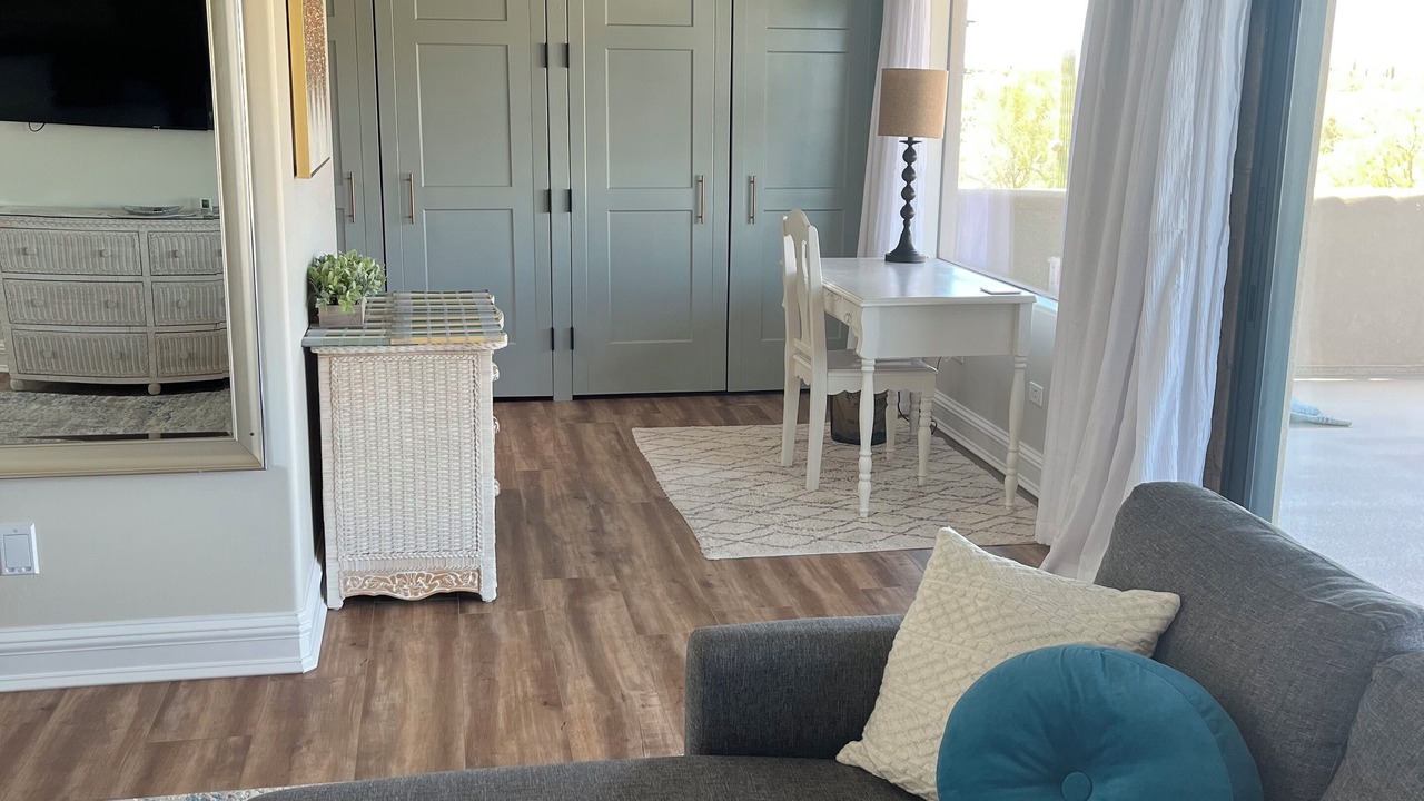Photo of Livingroom in East Mesa