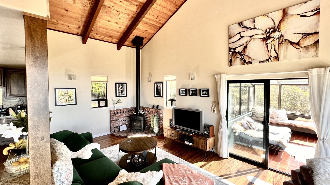 Photo of Livingroom in Sea Ranch