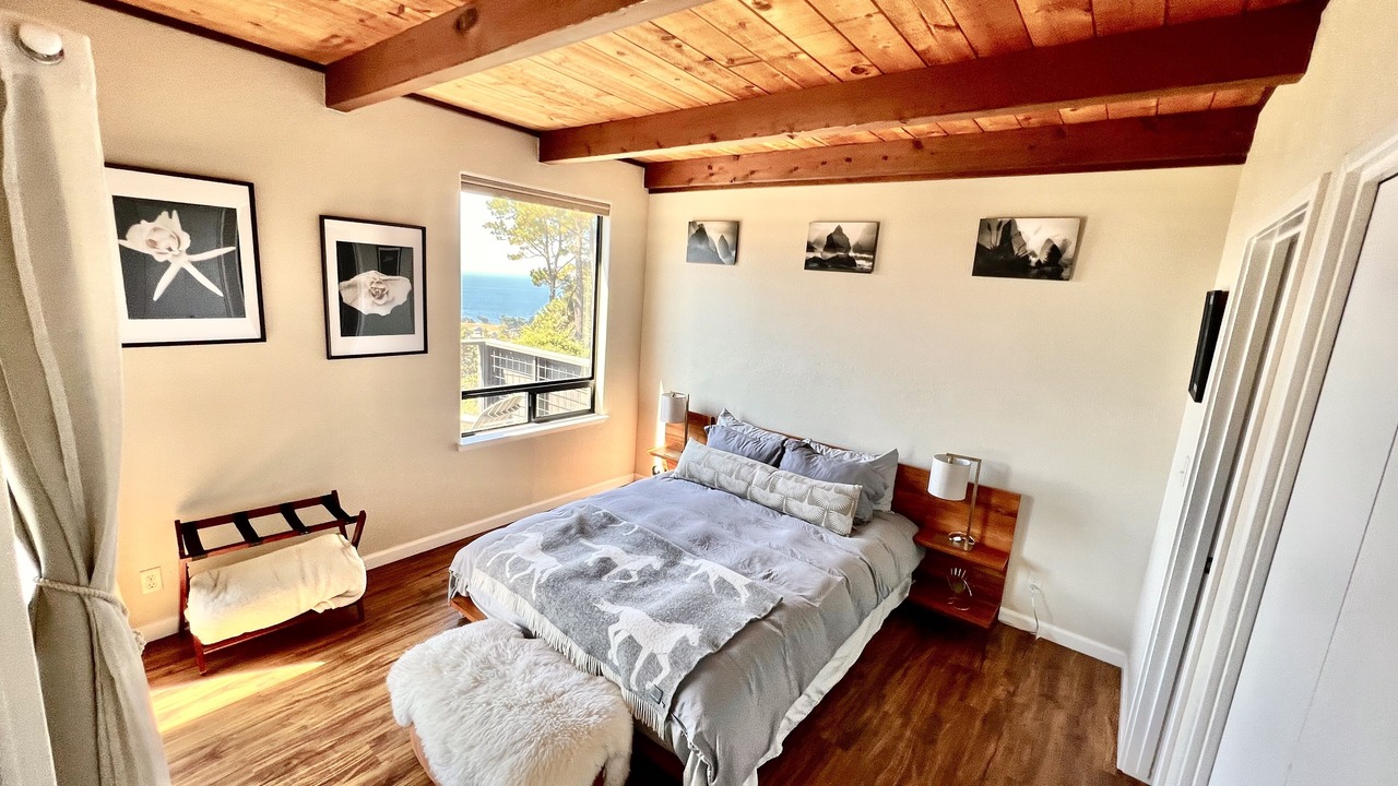 Photo of Bedroom in Sea Ranch