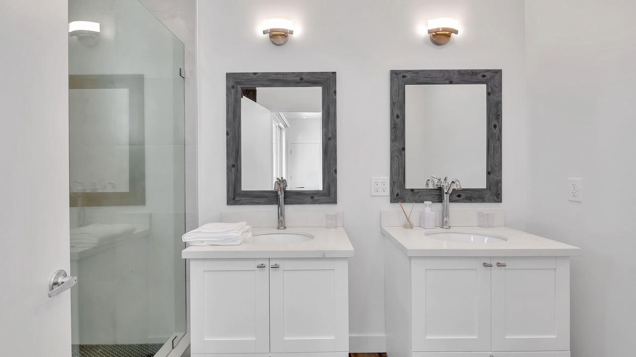 Photo of Bathroom in Hollywood