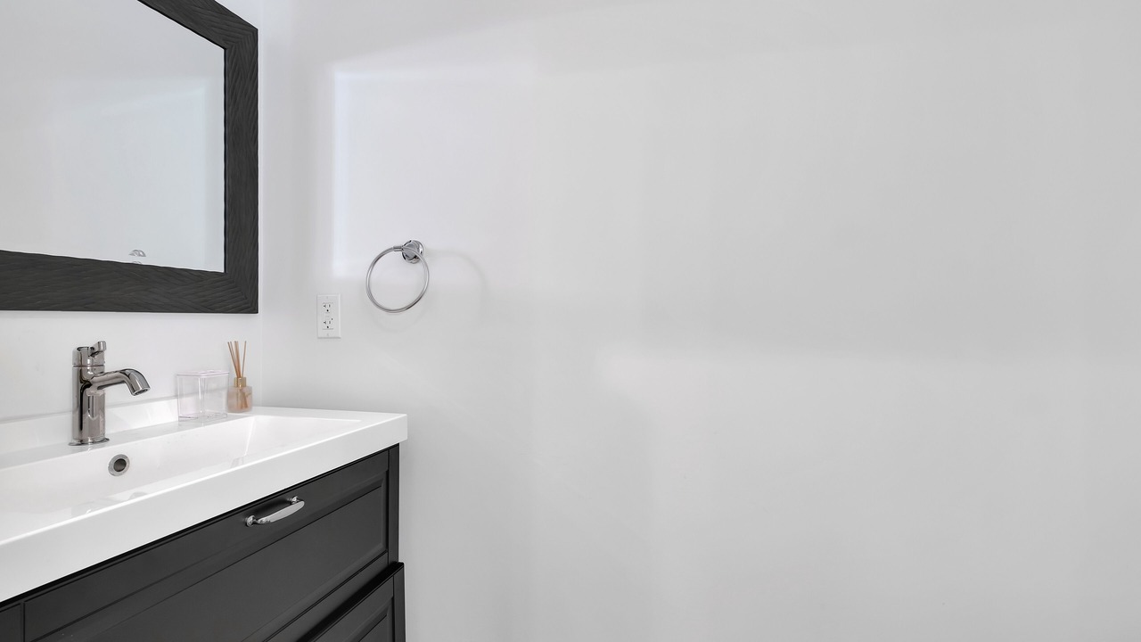 Photo of Bathroom in Hollywood