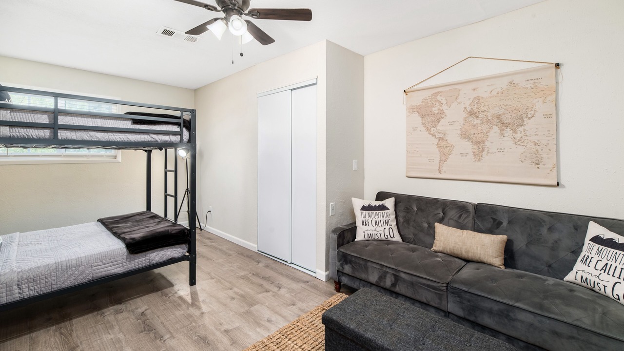 Photo of Livingroom in Ramona
