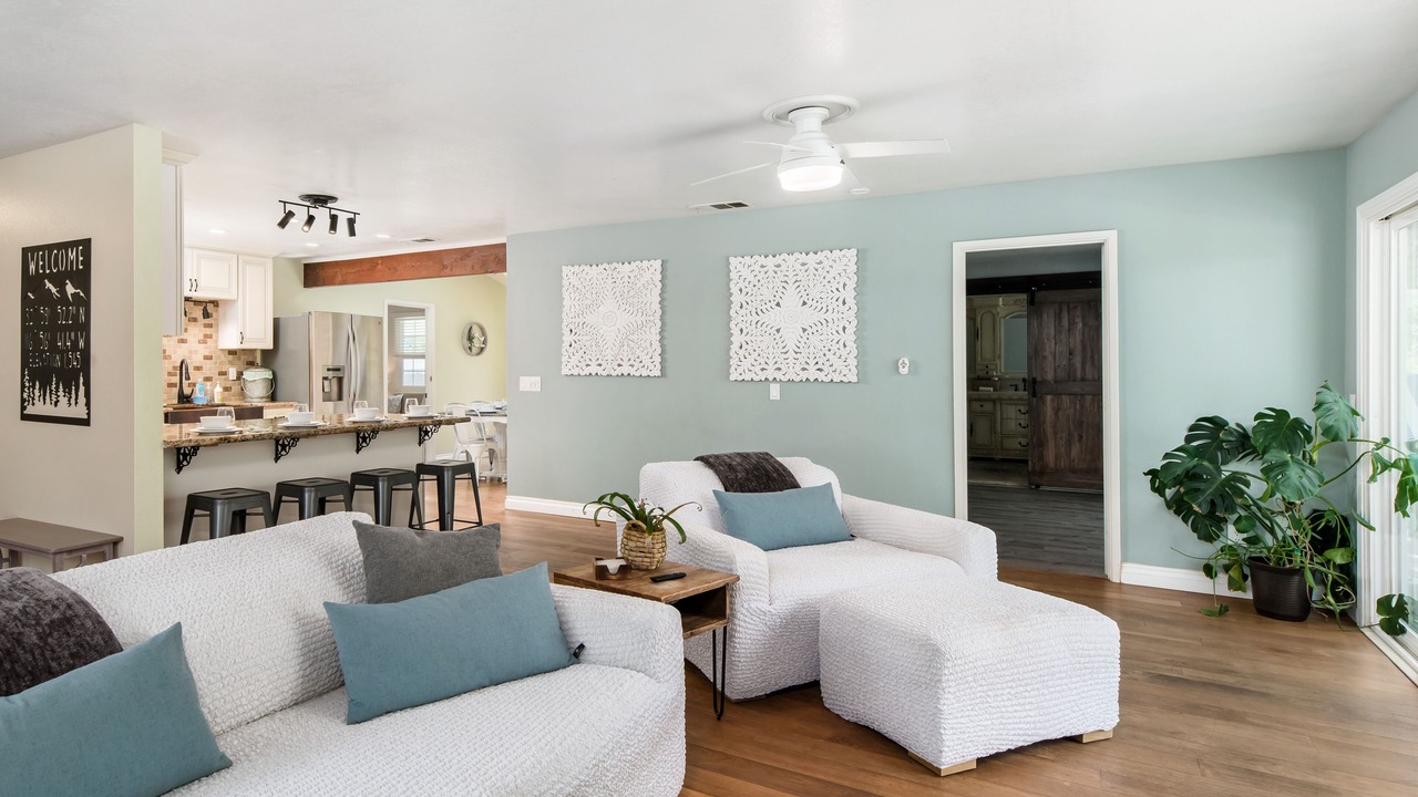 Photo of Livingroom in Ramona