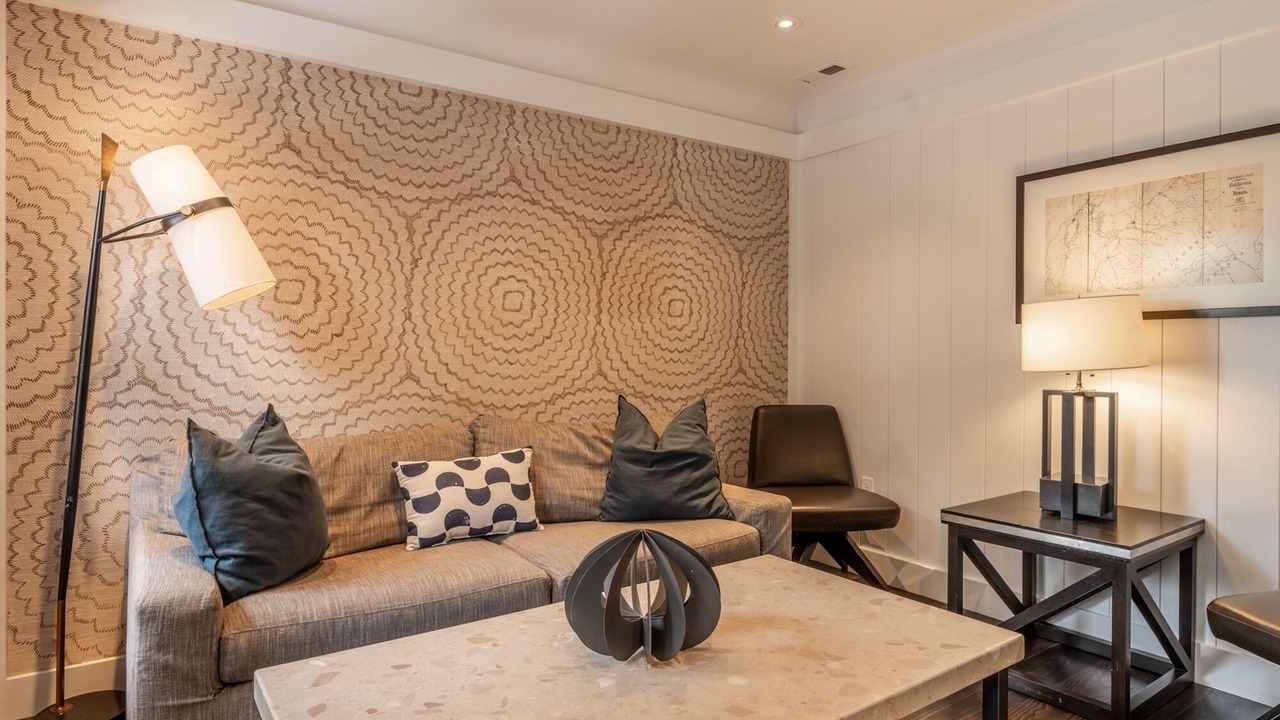 Photo of Livingroom in Homewood