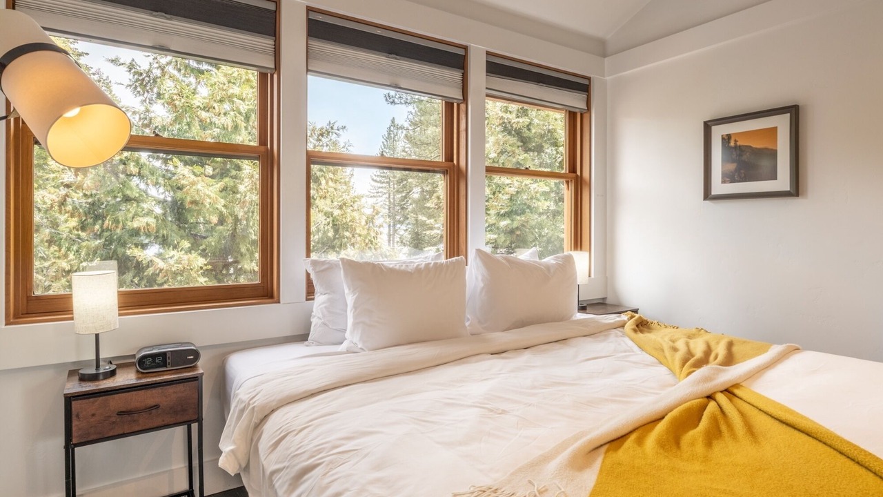 Photo of Bedroom in Homewood