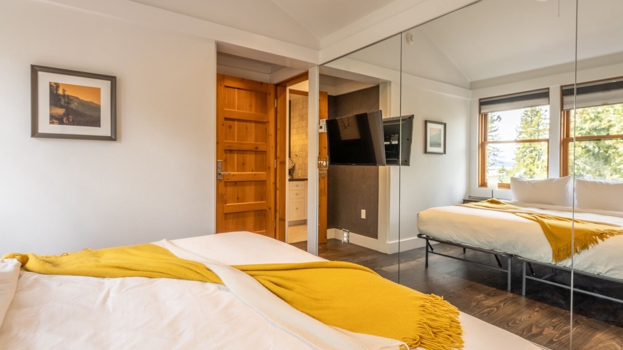 Photo of Bedroom in Homewood