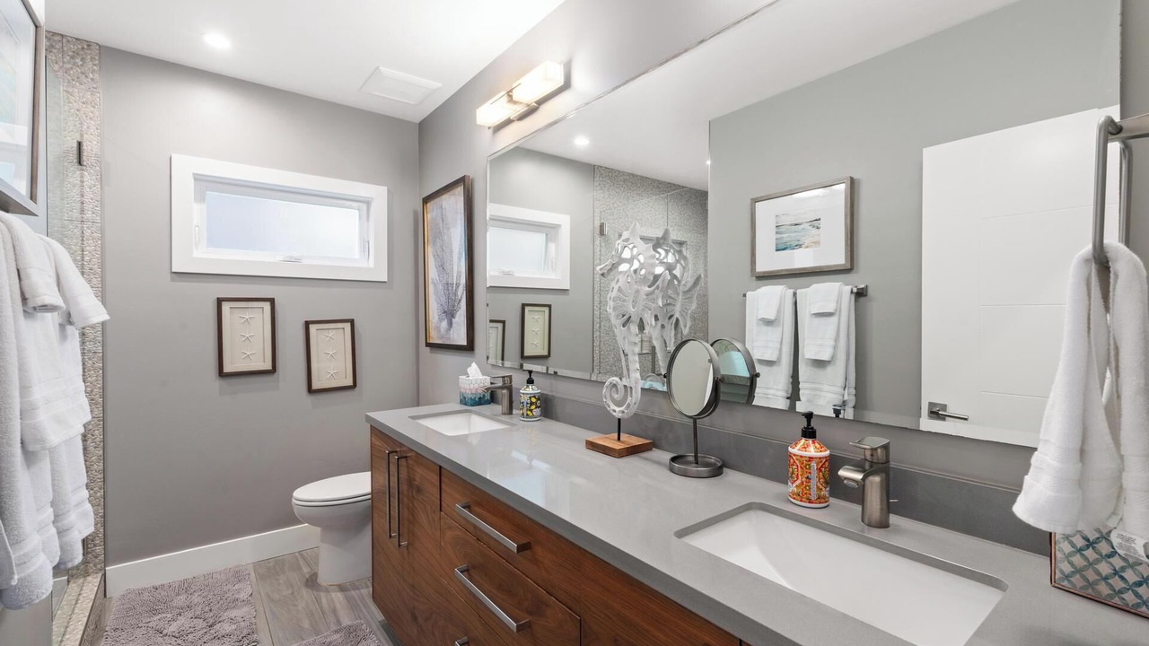 Photo of Bathroom in Mission Beach