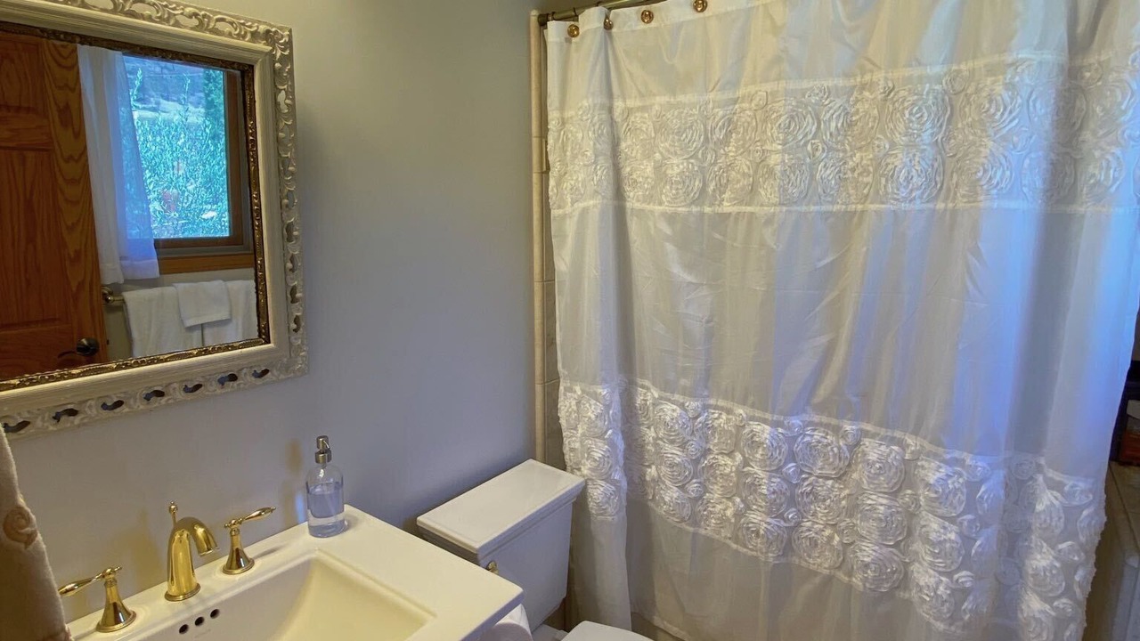 Photo of Bathroom in Pope Valley